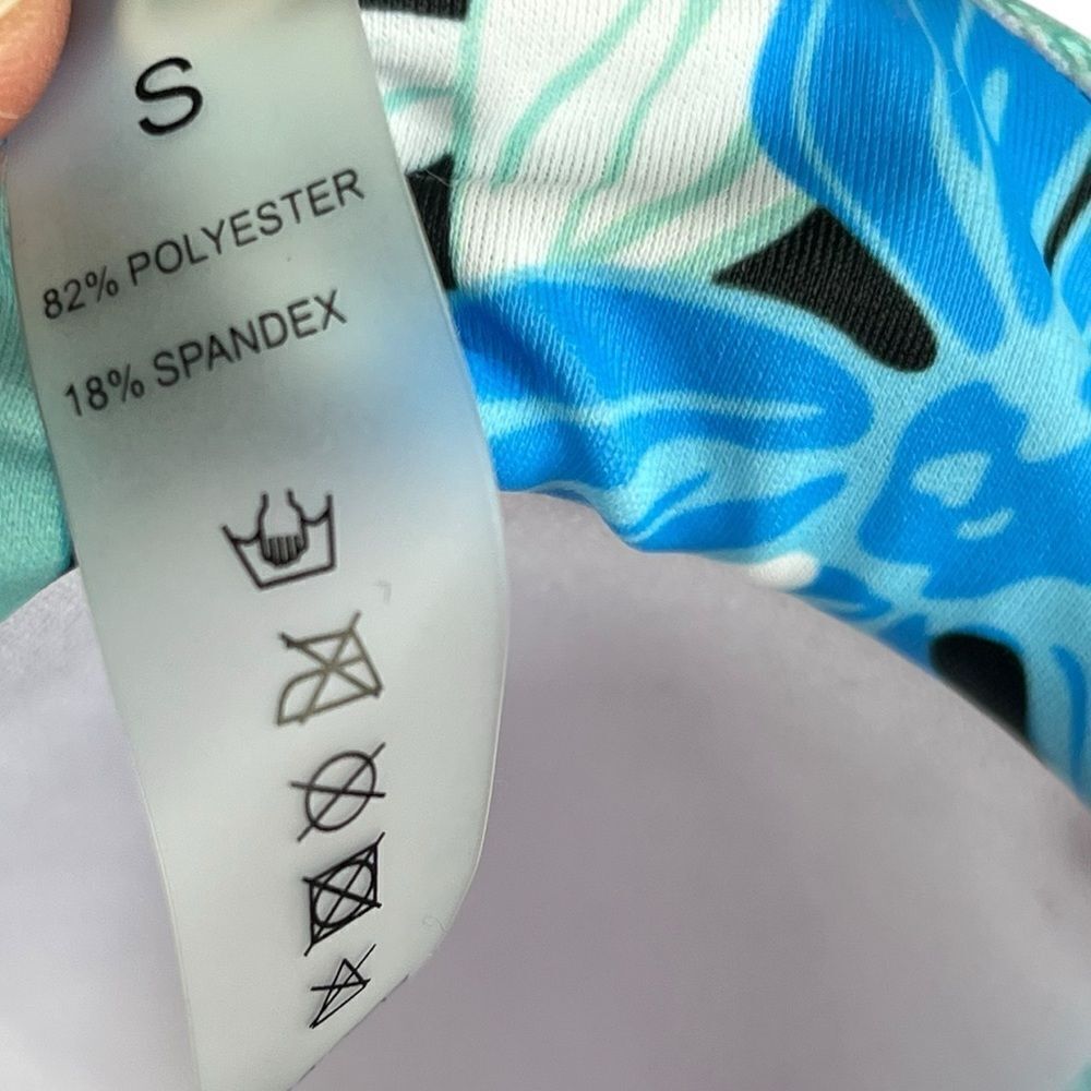 Women’s Blue Tropical Floral Pullover Swimsuit Top, Size S, NWOT‎ - Picture 6 of 6